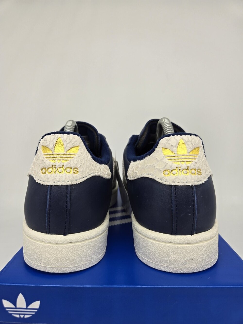 adidas Womens Superstar II KI3571 Night Indigo Off White Snakeskin Shoe Size 6.5 - Picture 4 of 8